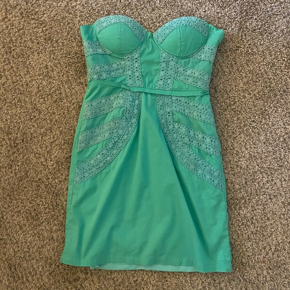Lulus Dresses & Skirts - Lulus Green Dress